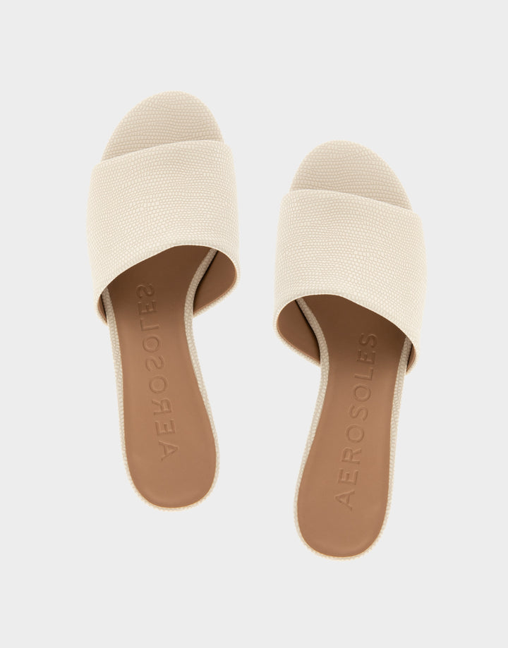 Como Eggnog Lizard Embossed