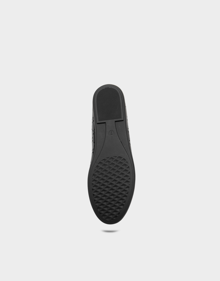 Outsole of the Aerosoles Beyla ballet flat showing textured rubber traction pattern designed for flexibility and comfortable all-day wear.