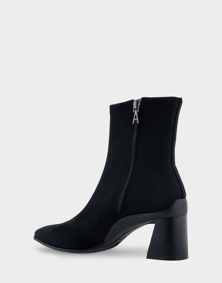 Corinda Black