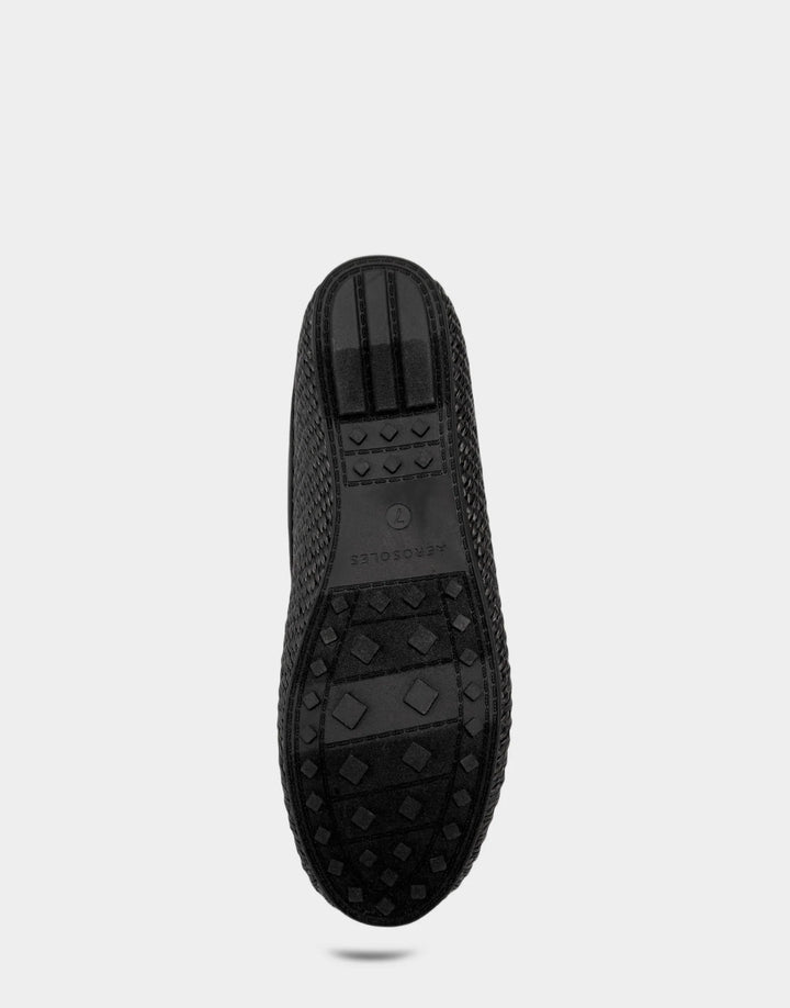 Detailed view of the signature Aerosoles Diamond Flex rubber outsole, designed for non-slip traction and impact absorption.