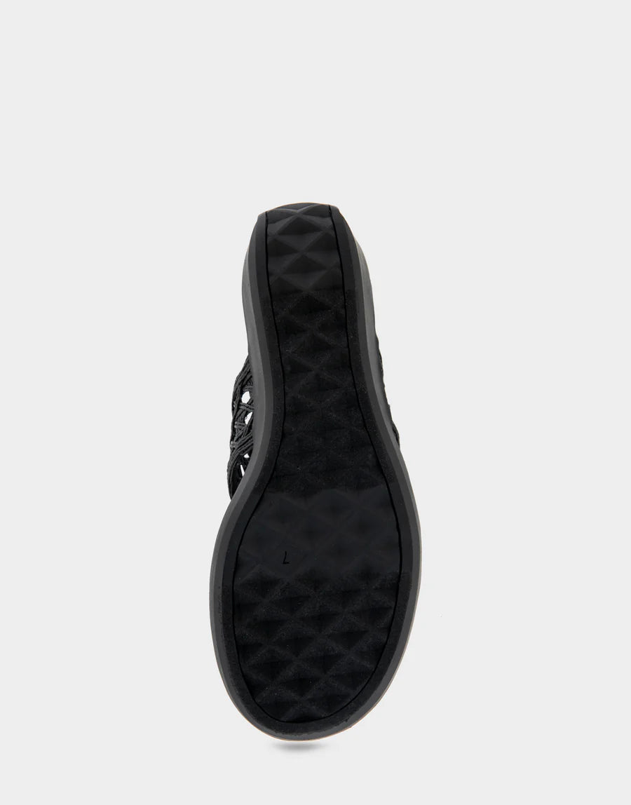 Ivie Black Raffia